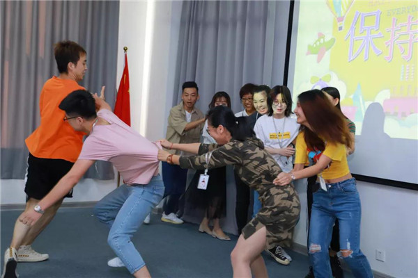 乾港集團,乾港官網(wǎng),乾港網(wǎng)絡,室內(nèi)空氣凈化公司 乾港集團,乾港官網(wǎng),乾港網(wǎng)絡,室內(nèi)空氣凈化公司